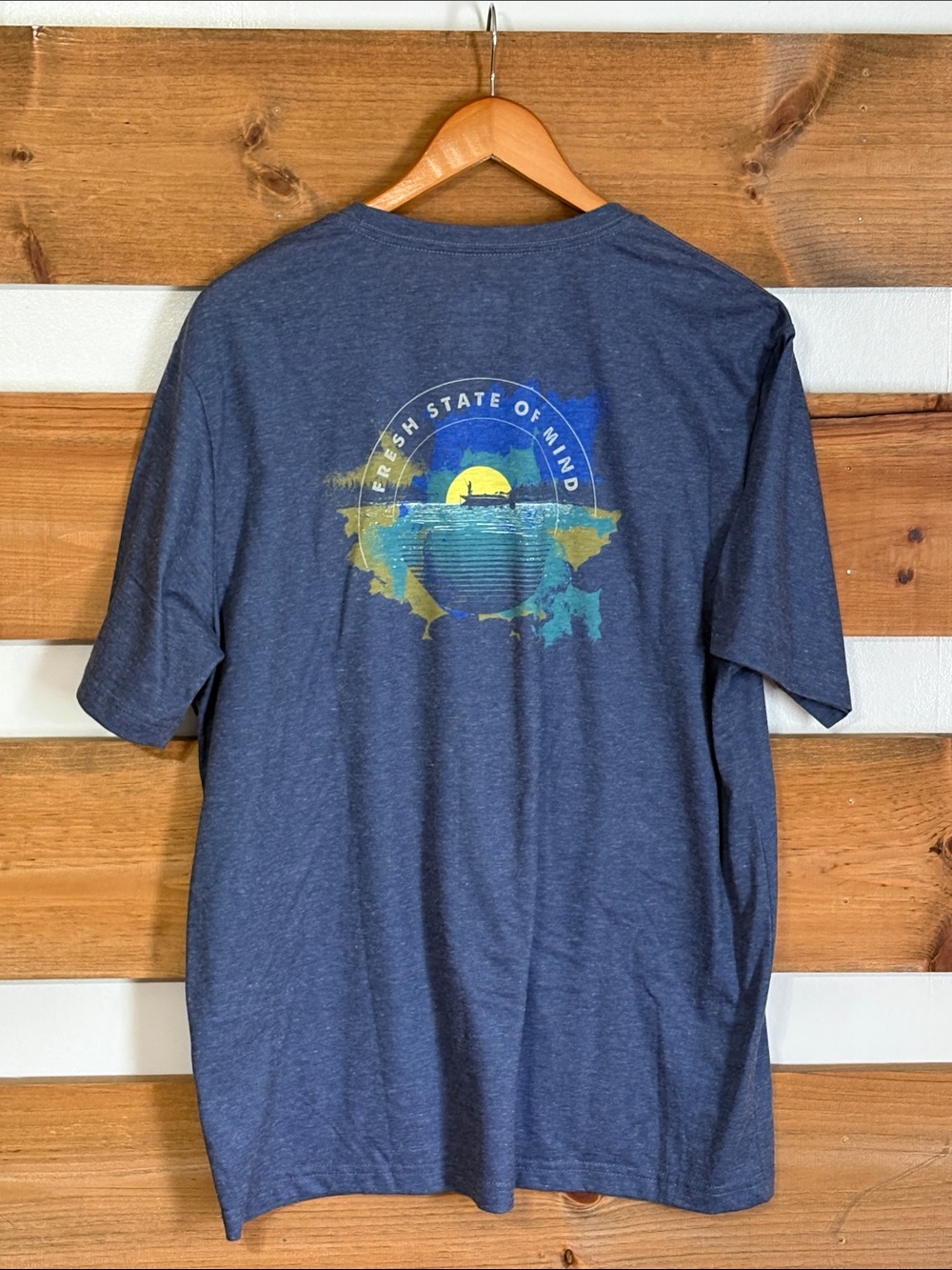 Lot of 2 Fish N Vibe Short Sleeve Green/Navy Front & Back Graphic Size L (42-44) - Picture 2 of 10